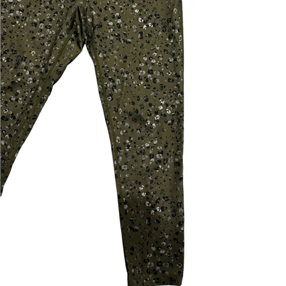 Zella Women’s Ultra High Waist Ankle Leggings Large Green Cheetah Print - Picture 7 of 10